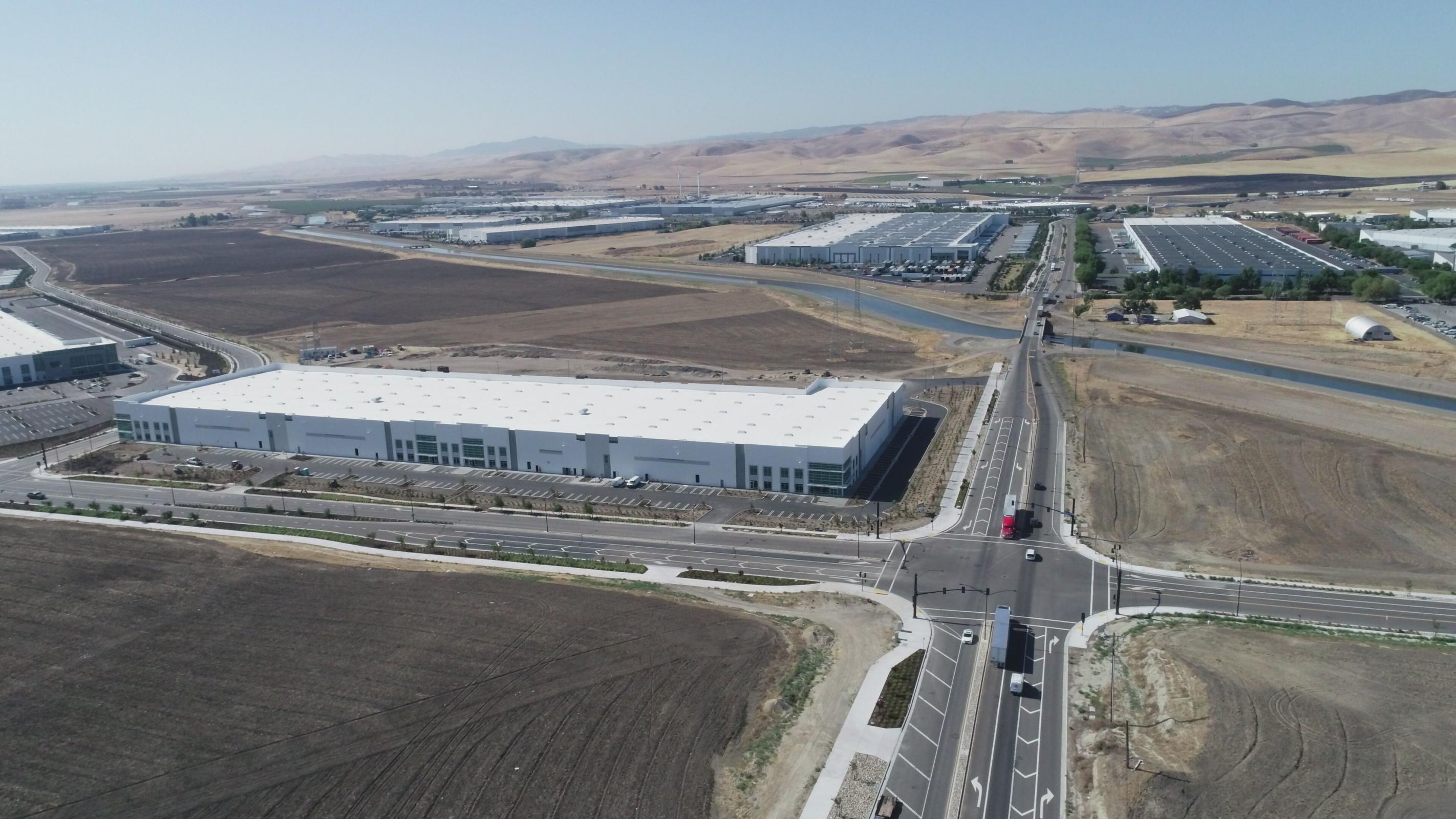 Why Companies Should Onshore in Tracy Main Photo